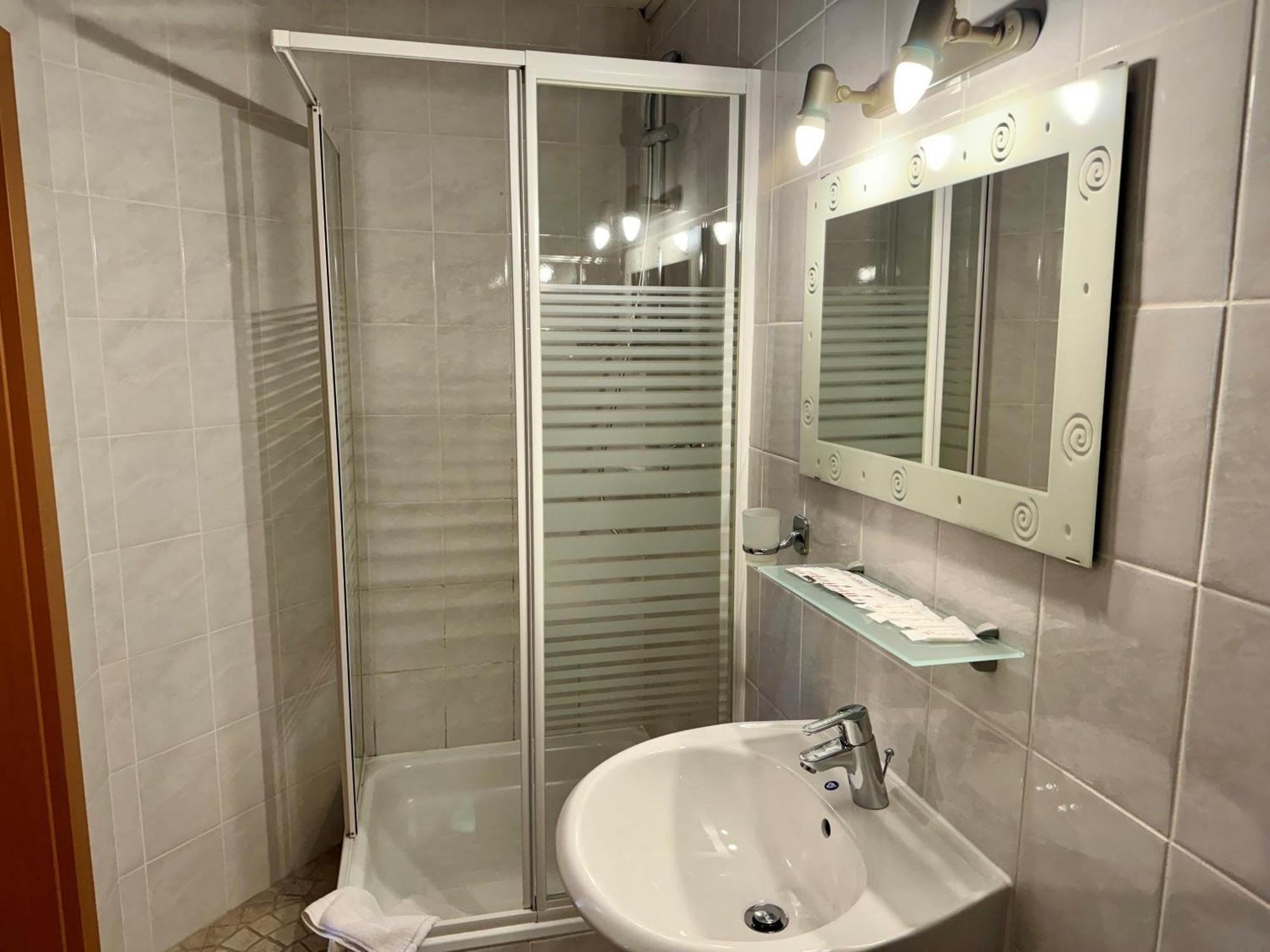 Alpenlodge, Ferienwohnung 7 Тирзе Экстерьер фото
